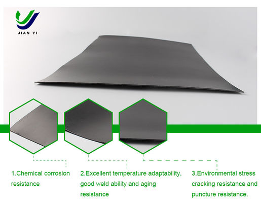 Dự án Môi trường HDPE Geomembrane mịn chống axit và kiềm 700% Chiều dài khi phá vỡ 0.3mm 3.0mm Độ dày