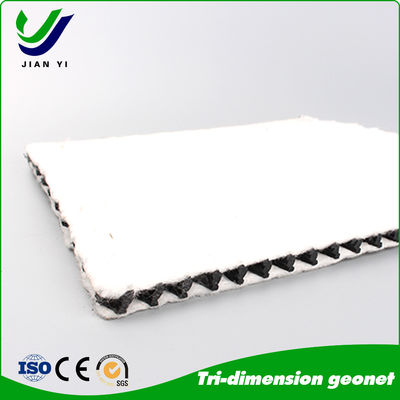 Đường thoát nước tổng hợp địa kỹ thuật Khả năng chống hóa học 2m-6m Chiều rộng Khả năng thoát nước của các cấu trúc dưới lòng đất Đối với khu vườn và đường