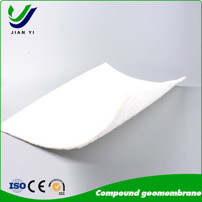 Giao mảng kết hợp vải đơn với màng kép để bảo vệ môi trường