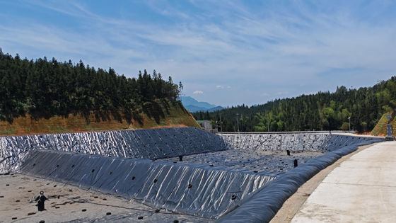 Polyetylene mật độ cao Geomembrane trơn The giải pháp hoàn hảo cho kháng hóa chất