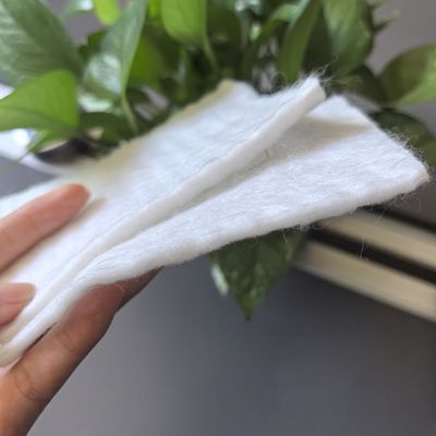 Vải địa kỹ thuật sợi dài 100g/m2-800g/m2 với khả năng kháng axit, kháng kiềm và kháng tia UV 70% cho Cơ sở hạ tầng Toàn cầu