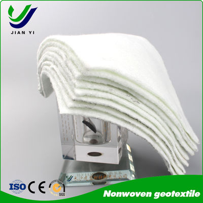 Phòng chống tia cực tím Sợi cơ bản Geotextile Thấm nước 100-800g/m2