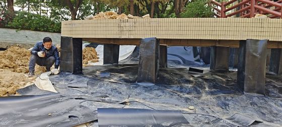 HDPE bền Geomembrane mịn cho dự án chống rò rỉ hồ nhân tạo Độ bền phá vỡ 20-80N / mm Chiều dài khi phá vỡ 700%