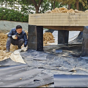 HDPE bền Geomembrane mịn cho dự án chống rò rỉ hồ nhân tạo Độ bền phá vỡ 20-80N / mm Chiều dài khi phá vỡ 700%