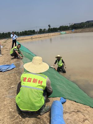 Các giải pháp lớp lót thủy sản hồ 4m chiều rộng Chăn xi măng với sợi dệt và bột xi măng