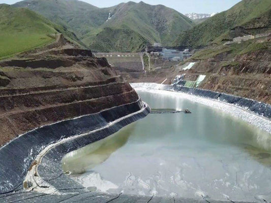 Bảo vệ tăng cường Geomembrane Liner với khả năng chống axit và kiềm tuyệt vời lý tưởng cho các dự án thủy kim khai thác