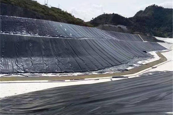 Các lớp lót Geomembrane chống axit và kiềm để quản lý dung dịch