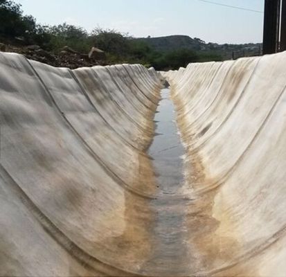 Mái bọc xi măng cứng nhanh có độ bền cao phù hợp với tiêu chuẩn JC/T 2884-2025 về bảo vệ độ dốc