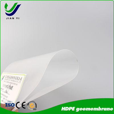 Màng chống thấm HDPE trơn với độ giãn dài 700%, khả năng chống đâm thủng 480N và cuộn siêu rộng 9m cho ổn định bờ biển