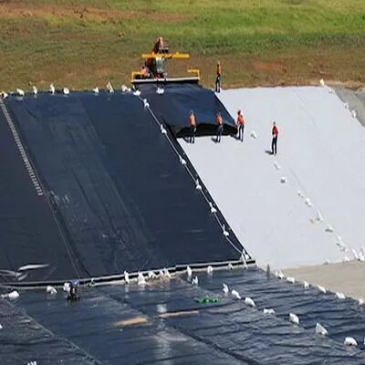 Geomembrane HDPE chống trượt ổn định có hệ số ma sát cao với độ không thấm cực thấp cho các dự án kỹ thuật